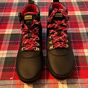 Cute Keds ankle boots made of canvas. Size is 7 1/2. Brand new without tags.